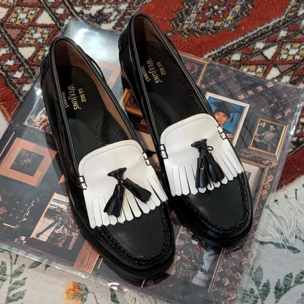 G.H. Bass Black and White Two Tone Tassel Loafers -- Men's 8